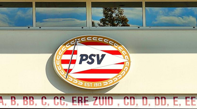 PSV Eindhoven: Đội bóng Lightbulbs đến từ thành phố đèn